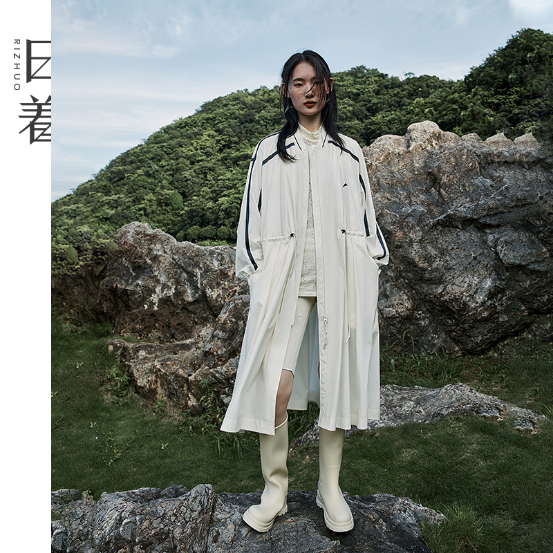 日着设计师品牌原创运动风衣外套2025秋季新款时尚撞色中长款大衣