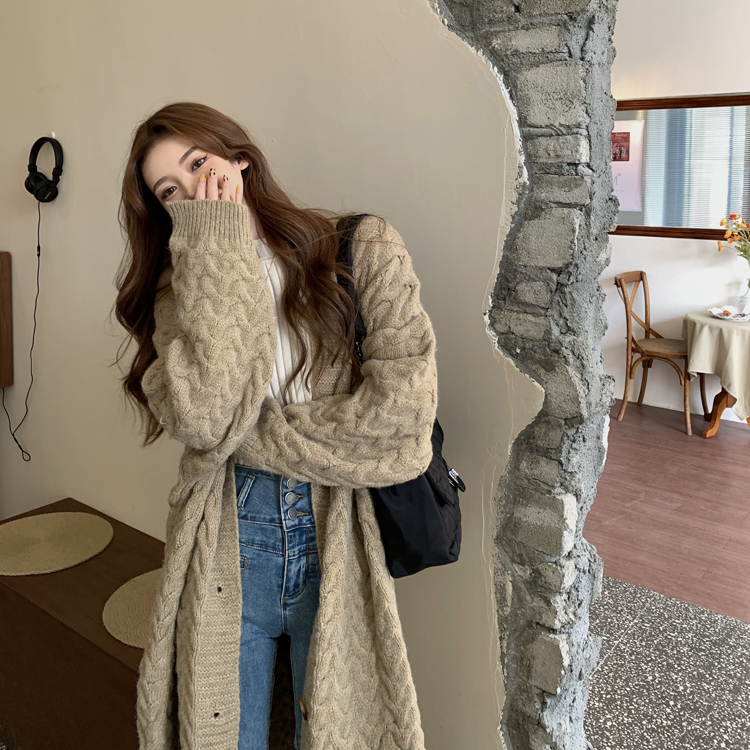 Real shot and real price ~ Korean winter retro twist medium length loose V-Neck long sleeve sweater 3 colors