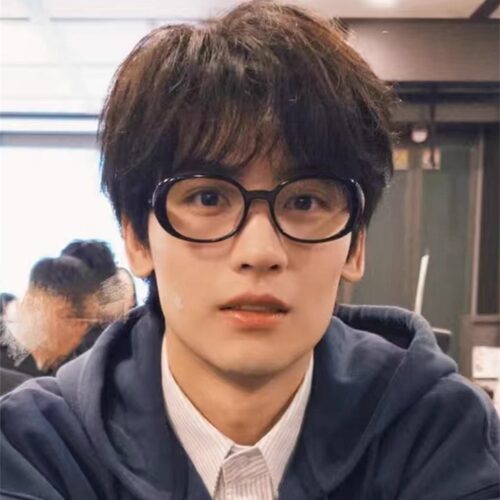 椭圆粗变黑框眼镜潮男理工大学生