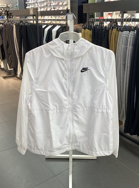 Nike/耐克女子新款运动休闲薄款连帽防风夹克外套DM6180-010-100