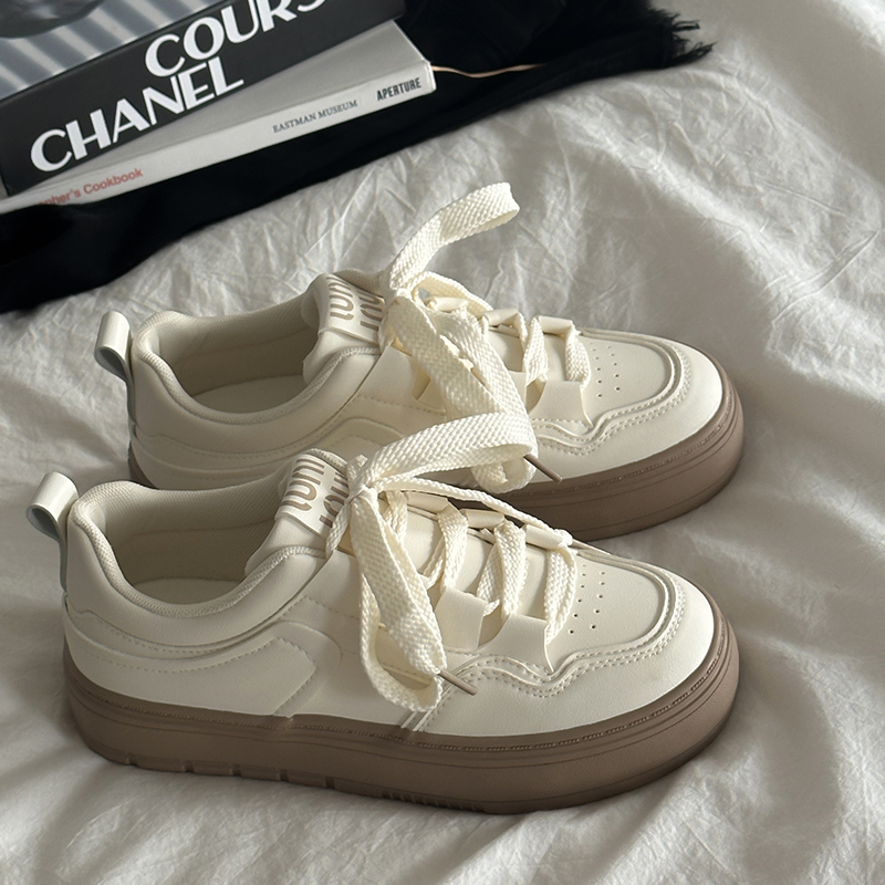 路十三春秋板鞋女款2025新款百搭学生小众鞋子休闲皮面小白鞋