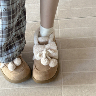 路十三可爱毛球豆豆女鞋2025冬季厚底加绒棉鞋ins潮百搭雪地靴