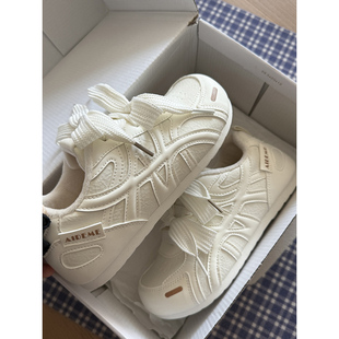 秋冬加绒女鞋软底百搭学生小白鞋女2026新款冬季二棉鞋子休闲板鞋