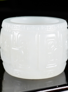 精品老料省级大师郭磊和田玉羊脂玉路路通玉扳指23克内径21mm