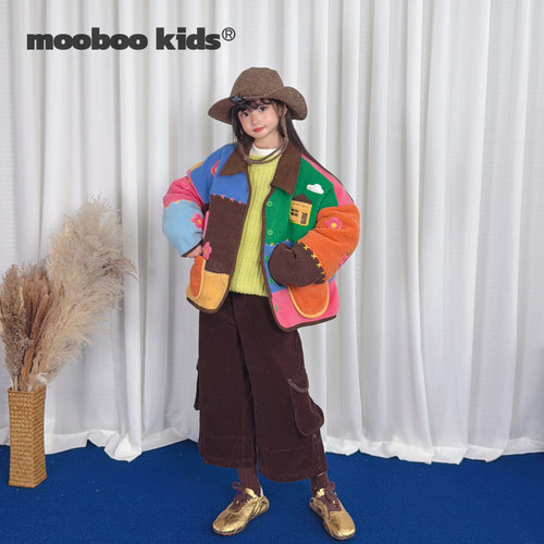 墨宝童装 MoobooKids_趣味的拼接彩色贴布绣羊羔毛外套