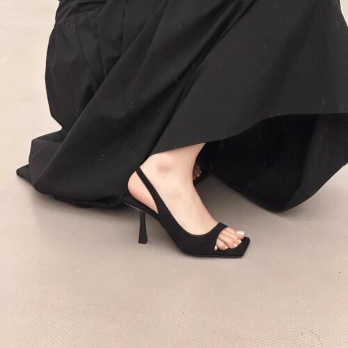 法式波点一字带方头细跟凉鞋女