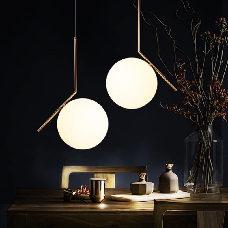 后现代餐厅吊灯创意现代简约卧室床头饭厅月亮玻璃球led北欧灯具