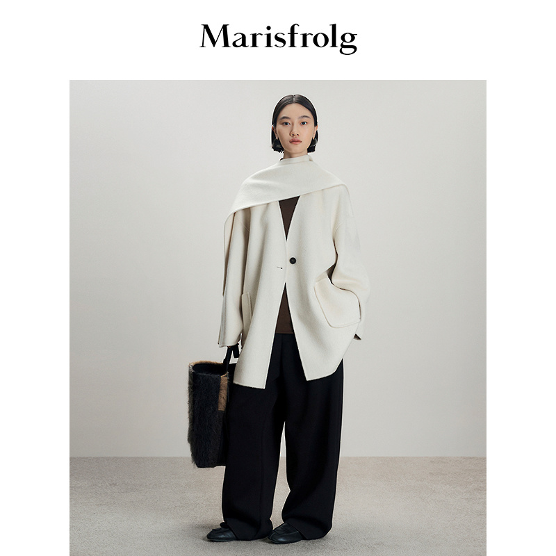 Marisfrolg玛丝菲尔2025冬新款立裁围巾披肩大衣毛呢外套