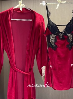 MrsPanda·风韵犹存·丝绒质地v领吊带连衣裙套装蕾丝性感酒红色