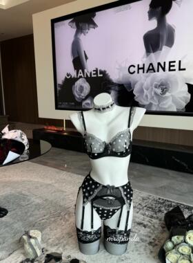 Mrspanda.波点维纳斯黑色波点重工刺绣内衣四件套神秘高级性感