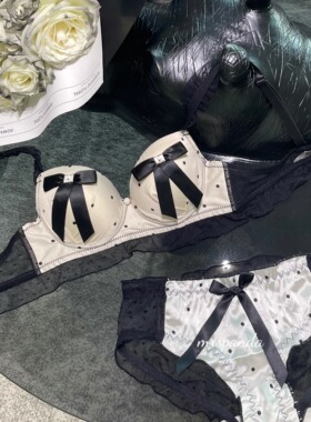 mrspanda爱丽丝心动的秘密内衣套装黑白波点蝴蝶结缎面韩系外扩