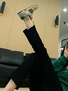 黑色烟管直筒牛仔裤女2026年春秋新款秋装爆款女士显瘦小个子裤子