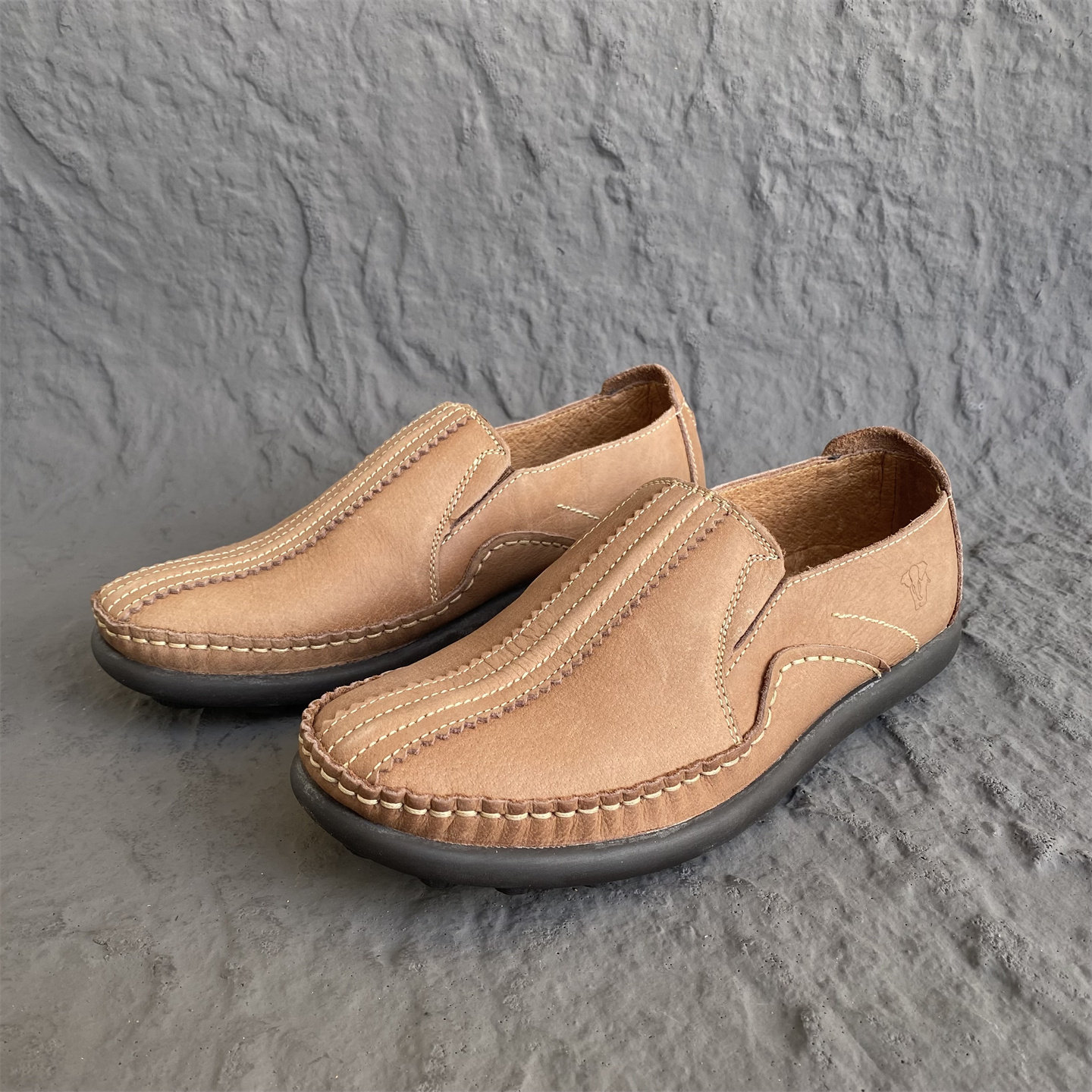 美洲象正品头层牛皮豆豆鞋38码