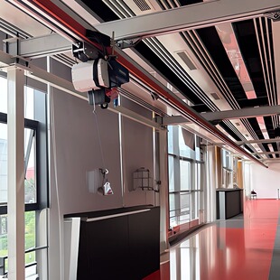 人形机器人电动自动跟随训练行走保护吊轨机器人走路辅助轨道