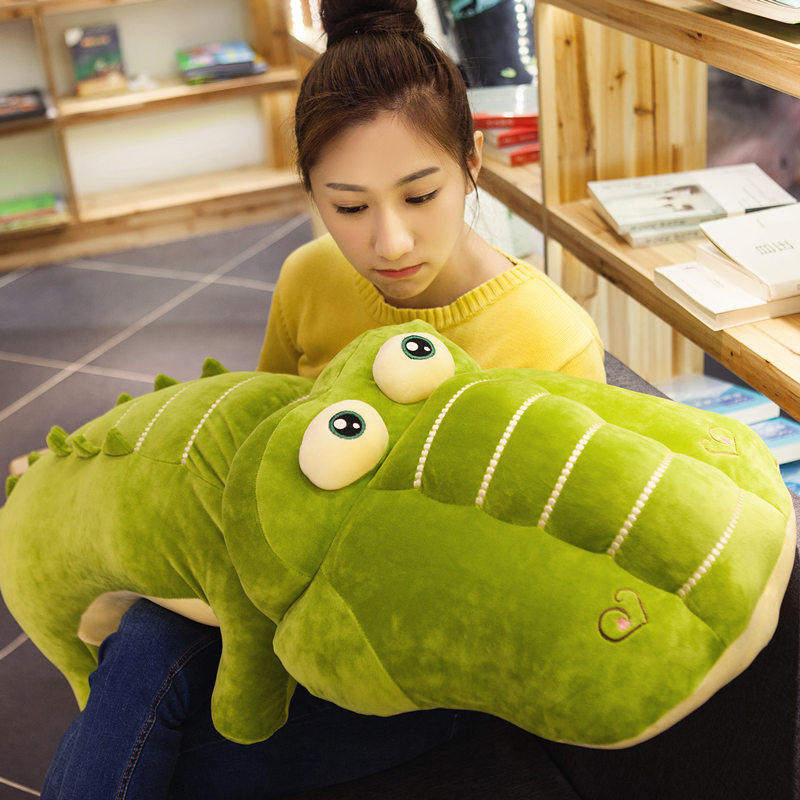 卡通羽绒棉鳄鱼沙发抱枕靠垫靠枕床头可爱家用男朋友枕头学生男女在类目 居家布艺, 靠垫/抱枕中 - 来自Buy2taobao.com提供专业的淘宝代购服务