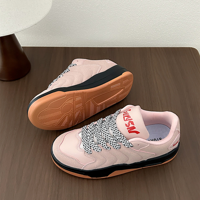 2025年冬季新款学生百搭休闲运动鞋女鞋ins潮小众轻便板鞋