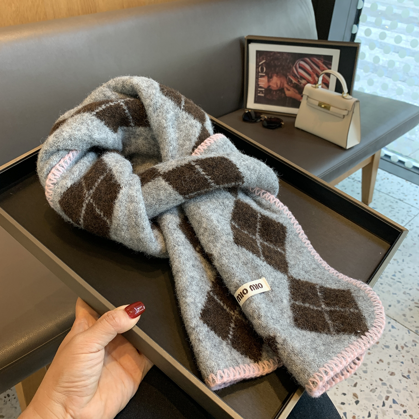 菱形格针织围巾女秋冬百搭保暖锁边围脖氛围感格纹披肩