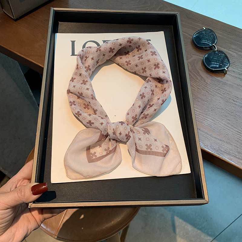 温柔红豆沙色通勤叠穿小方巾薄款领巾头巾通勤叠穿棉麻柔软丝巾