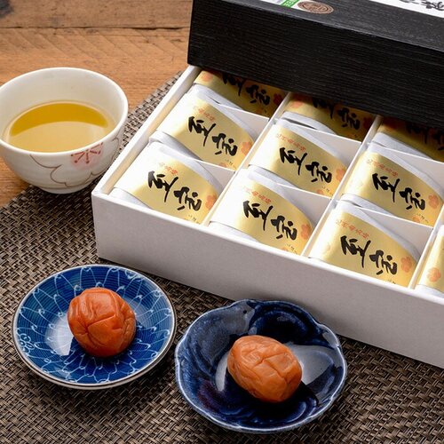 日本直邮纪州南高梅梅干礼盒食品日式拌饭梅子20枚/盒生日伴手礼