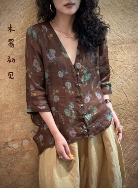 木易初见复古印花苎麻V领衬衫女