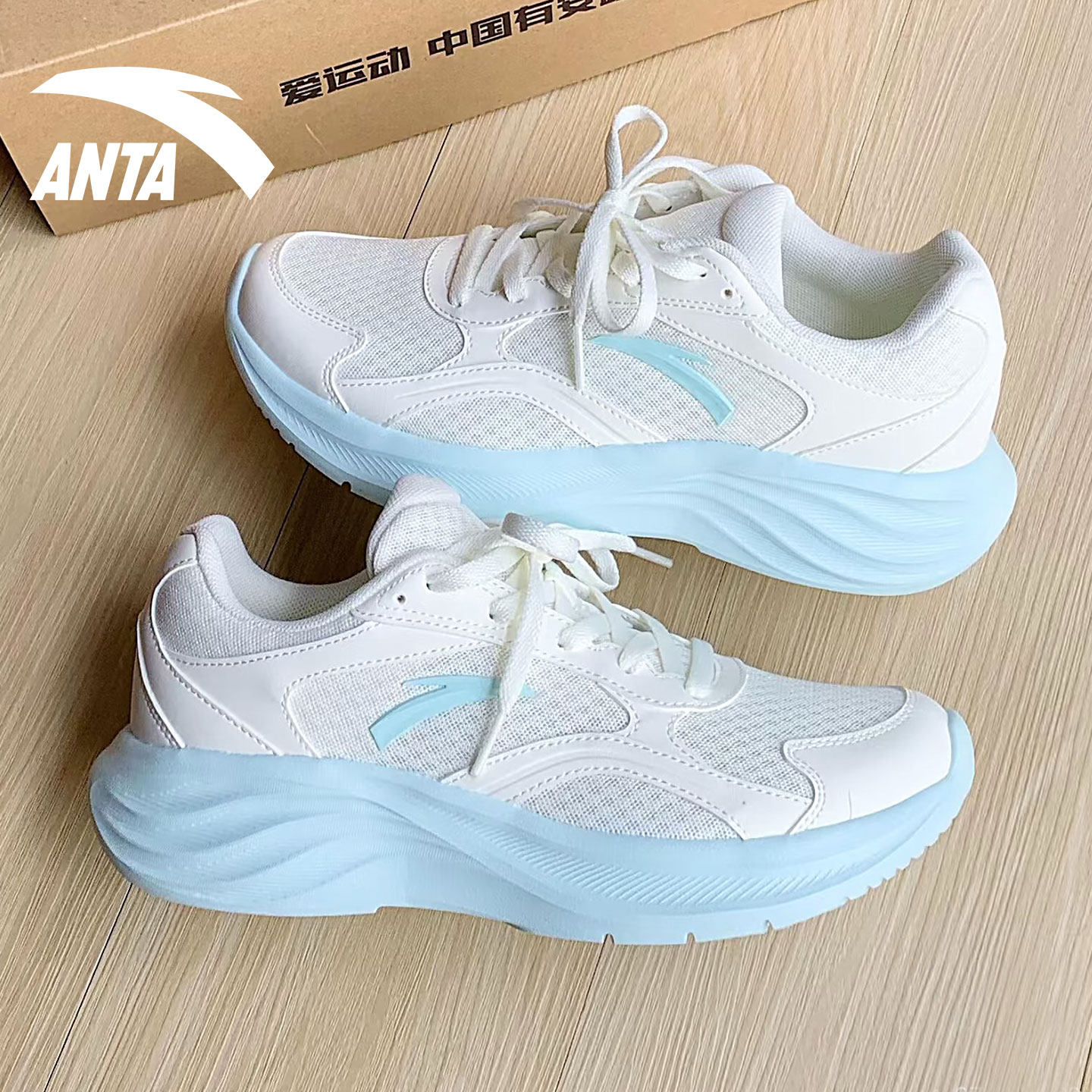 安踏运动鞋女网面透气跑步鞋2026夏季新款青少年学生软底蓝色女鞋