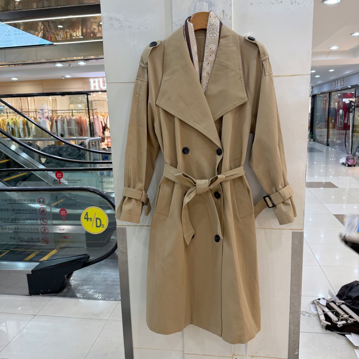 36563欧货双排扣中长款风衣女腰带收腰宽松显瘦丝巾披肩风衣外套
