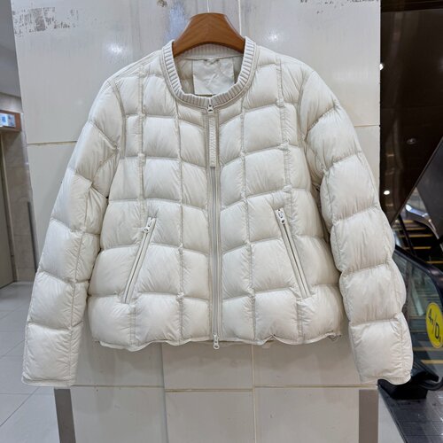 9017欧货云朵泡芙羽绒服女短款拼针织圆领90白鸭绒轻薄保暖外套冬