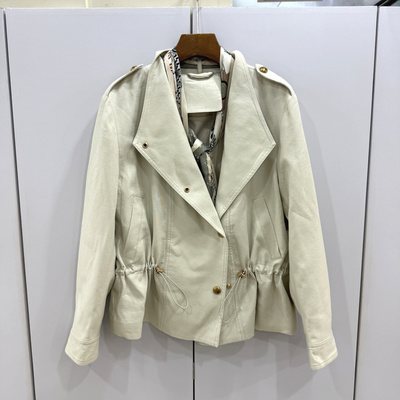 F602017欧洲站春高级感碎花丝巾翻领单排扣抽绳收腰小个风衣外套