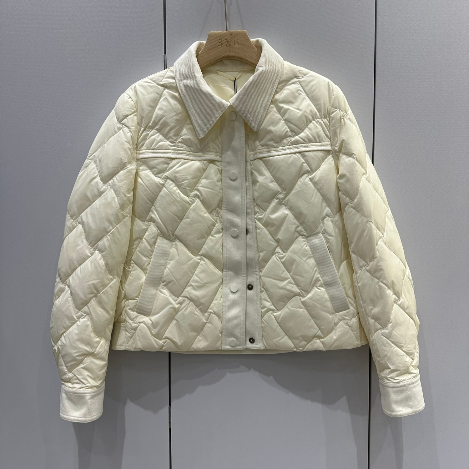 885D010欧洲站25冬季新款韩系菱格纹小个轻薄羽绒服90白鸭绒外套