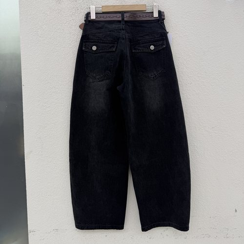 秋Q FASHION JEANS佐拿 芭度玄风61536牛仔裤女高腰黑灰色弯刀裤