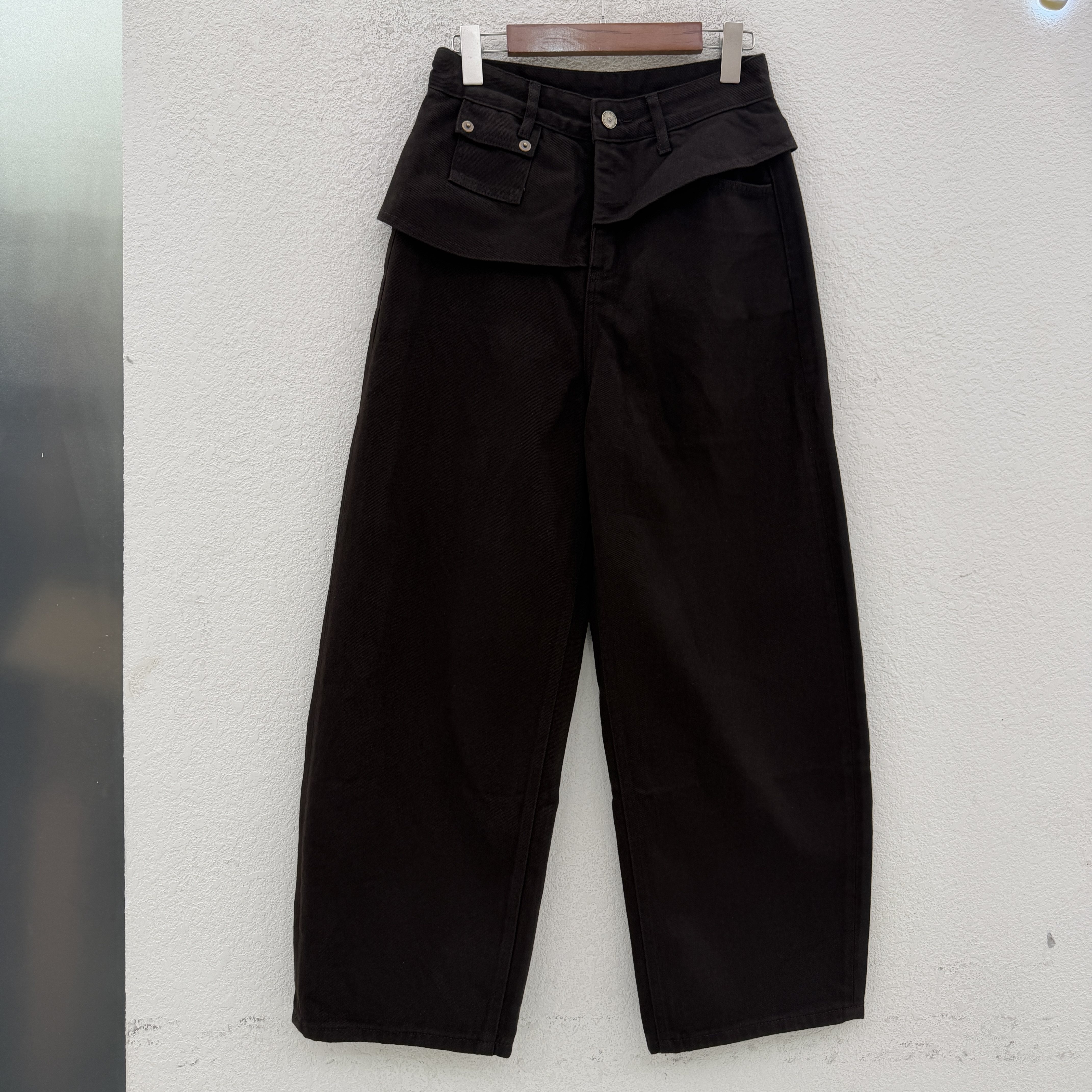 2026秋款JEANS港恋68584牛仔裤女高腰屁帘拼接弯刀裤个性长裤