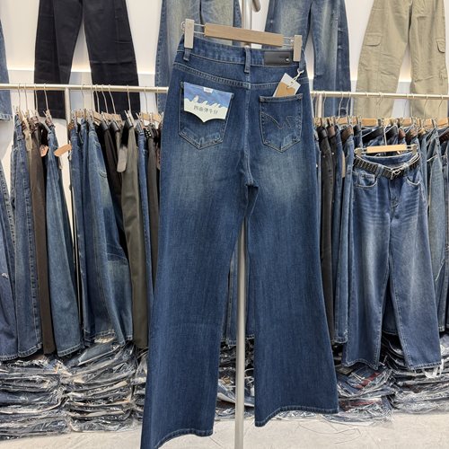JEANS秋款阿凡牛67856 四面弹修身百搭喇叭裤高腰女牛仔长裤2026