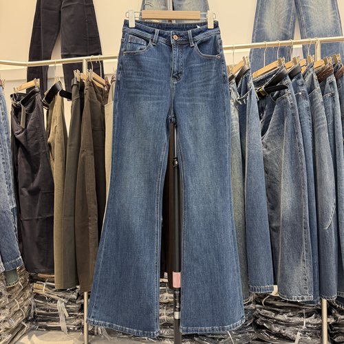 2026秋款YAK JEANS阿里莎莎87868高腰显瘦微喇牛仔裤女拖地喇叭裤