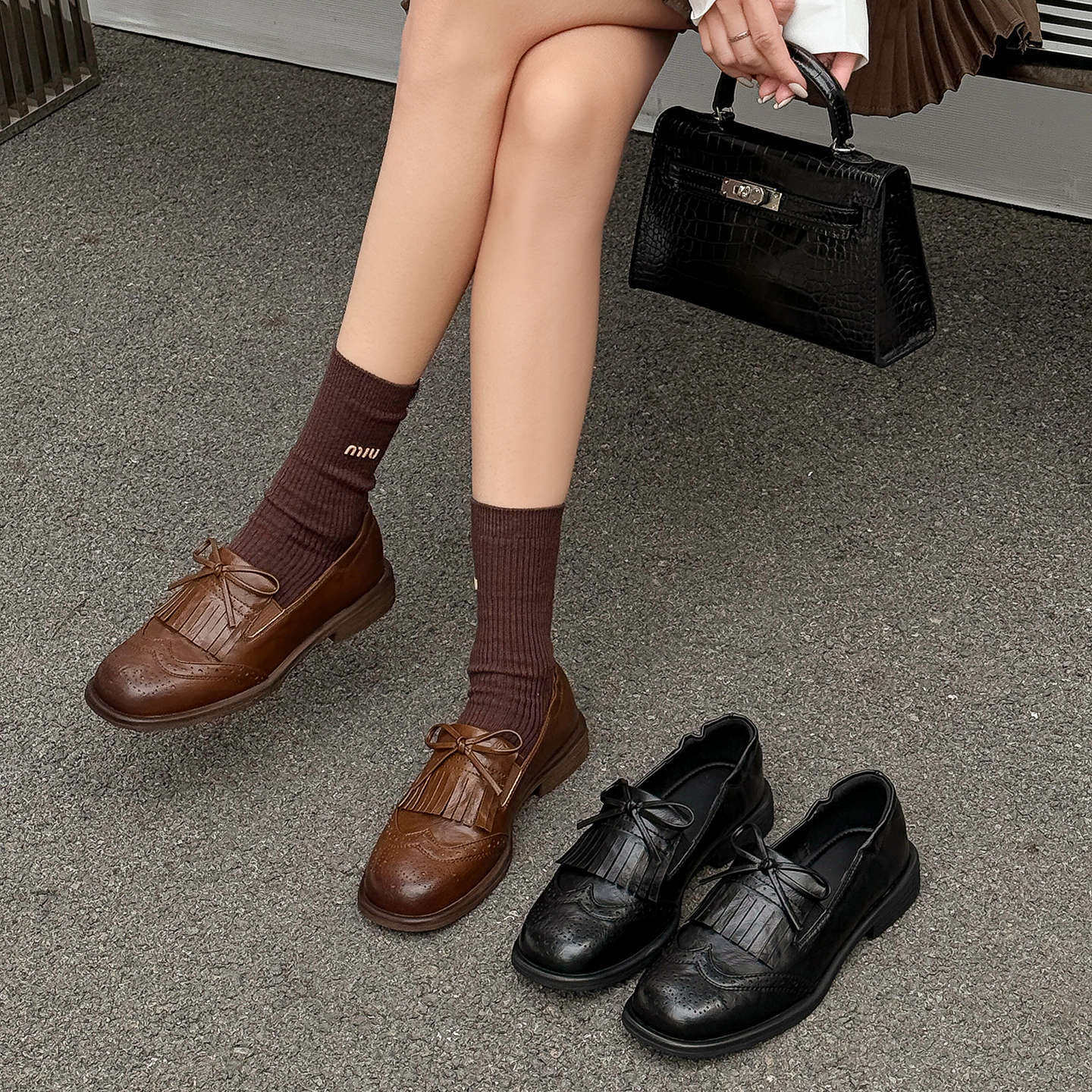 英伦风流苏小皮鞋女2026春季新款复古百搭粗跟单鞋一脚蹬乐福鞋潮,女鞋,时尚休闲鞋,淘宝优惠券,粉丝福利购,淘宝优惠卷