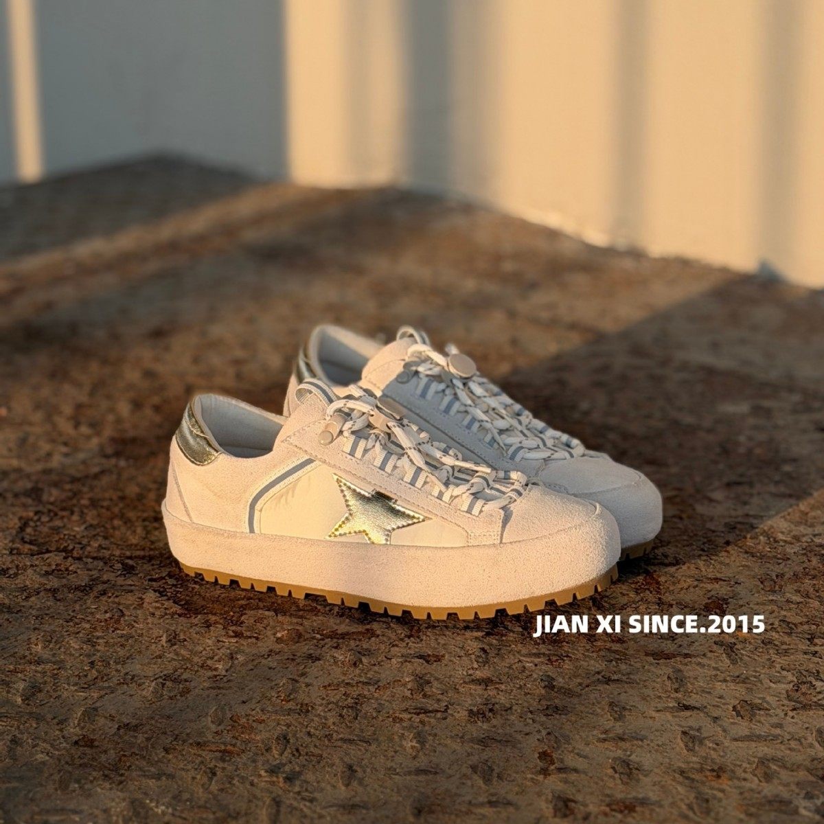 2026年春季新款休闲平底系带女德训鞋欧货百搭运动复古风圆头板鞋,女鞋,时尚休闲鞋,淘宝优惠券,粉丝福利购,淘宝优惠卷