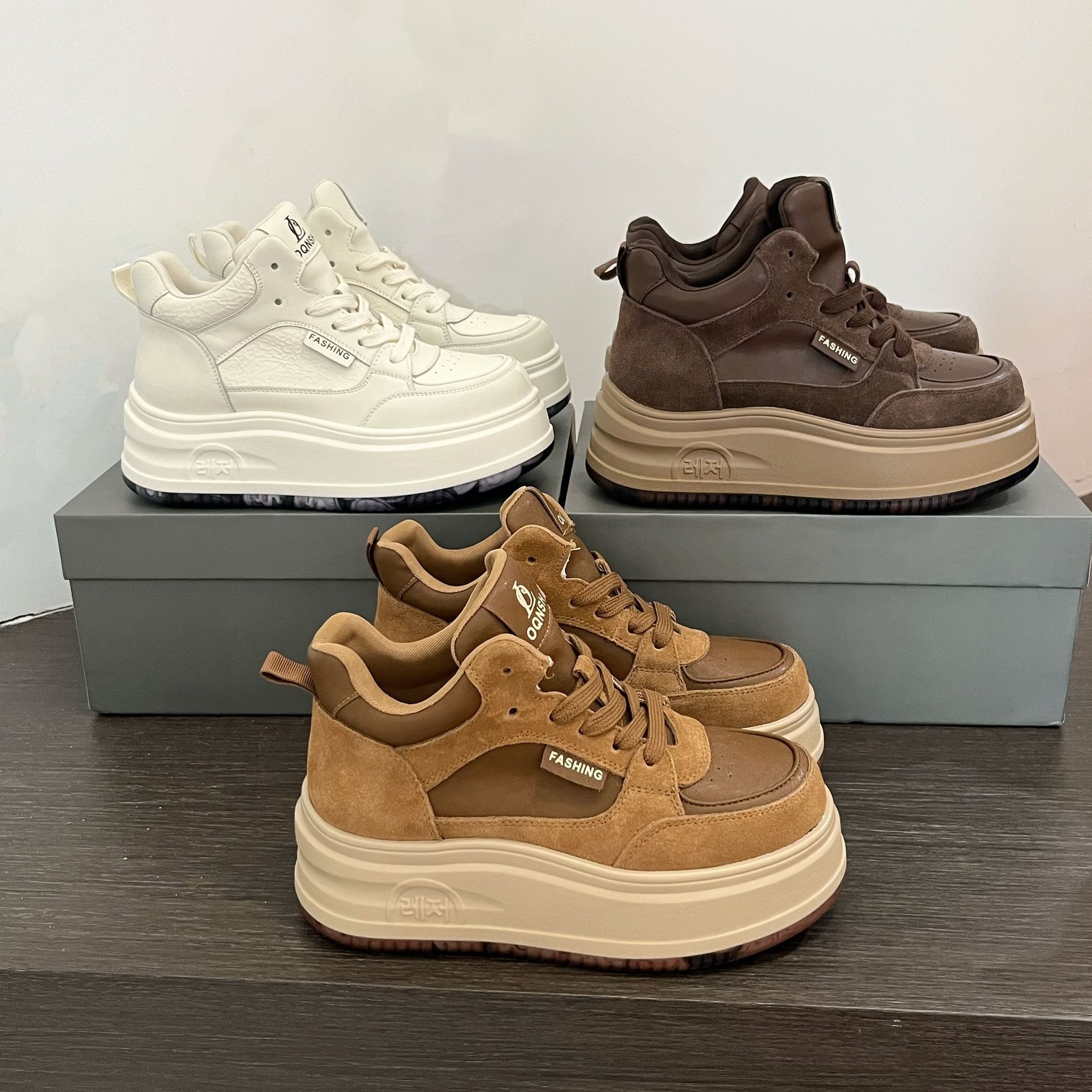 高帮鞋复古厚底舒适2026春季新款时尚百搭休闲运动小众增高女鞋巨