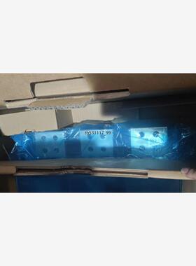 现货全新到货一台LC1F1700P7黑色接触器好货不多低价出售！议价