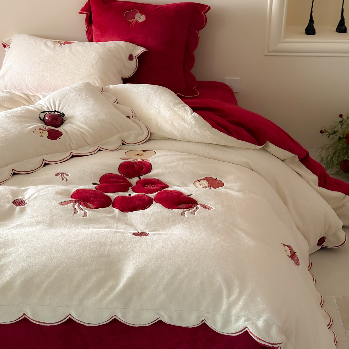 平安喜乐牛奶绒冬季加厚四件套喜庆礼物被套珊瑚毛绒床单结婚床品