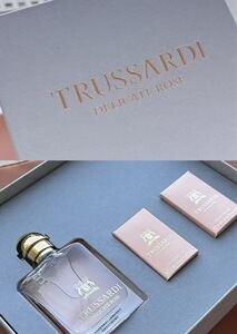 TRUSSARDI杜鲁萨迪Delicate Rose雅逸玫瑰风华男士女士套盒淡香水
