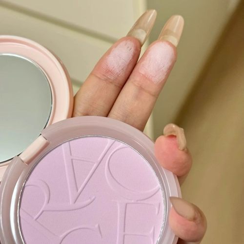 全天柔雾冷白神器！Gracebabi清透柔纱蜜粉饼提亮控油细腻定妆粉