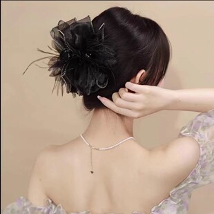 超仙羽毛抓夹女2024新款 高端发夹后脑勺鲨鱼夹子头饰品高级感发卡