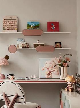屿物为居 现代样板间儿童房泡泡玛特主题书桌书架装饰卡通手办摆