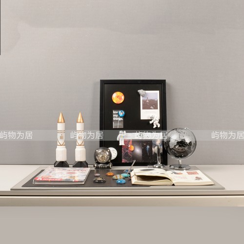 屿物为居 现代样板间儿童房太空宇航员主题书桌地球仪装饰品摆件