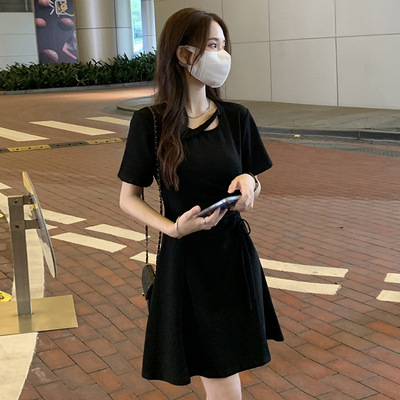 黑色连衣裙女年夏季新款小个子抽绳显瘦气质修身赫本风短裙子