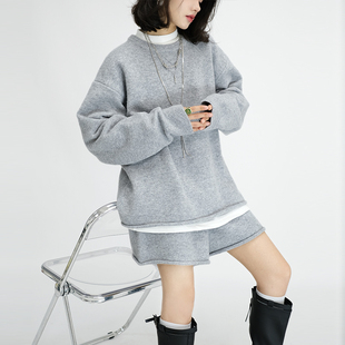 OF U宽松慵懒圆领毛衣两件套秋冬新款高腰抽绳软糯针织短裤套装女