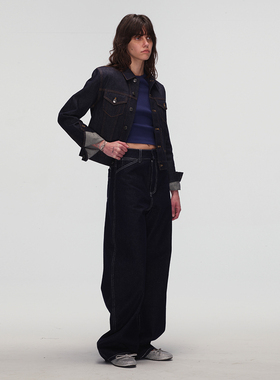 ECHOADE时髦灵动 正肩版型微露腰线延展比列利落短款牛仔外套夹克