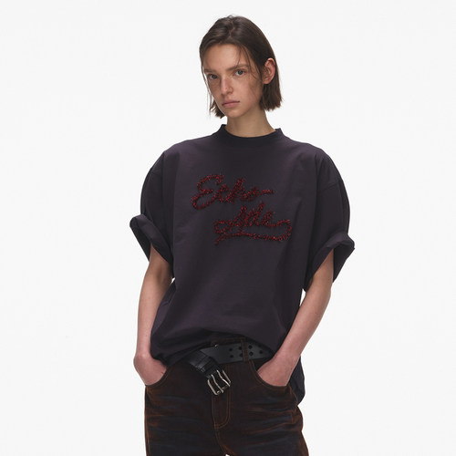 ECHOADE重塑松弛维度 宽松落肩版型中性设计圆领短袖T恤