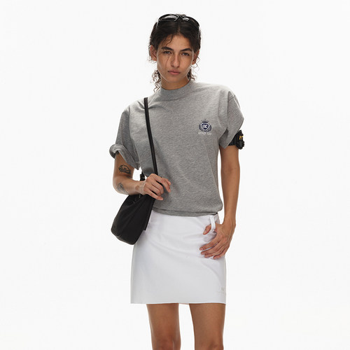 ECHOADE直筒圆领正肩T恤