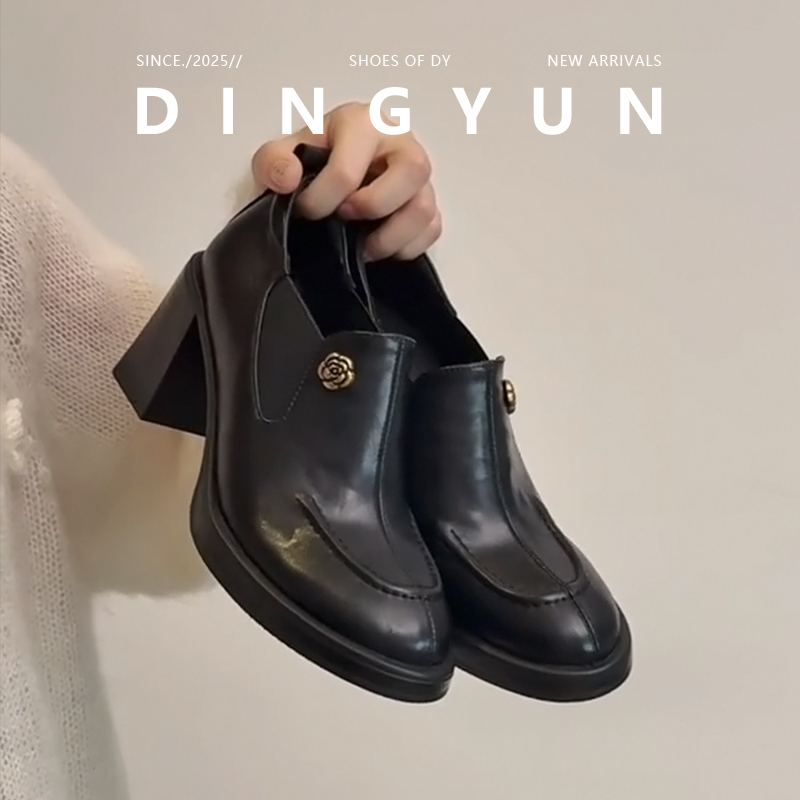 厚底粗跟百搭黑色深口单鞋