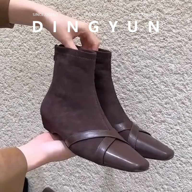 【丁允】气质简约方头短靴女交叉带后拉链低跟瘦瘦靴2025秋冬新款,女鞋,时装靴,淘宝优惠券,粉丝福利购,淘宝优惠卷